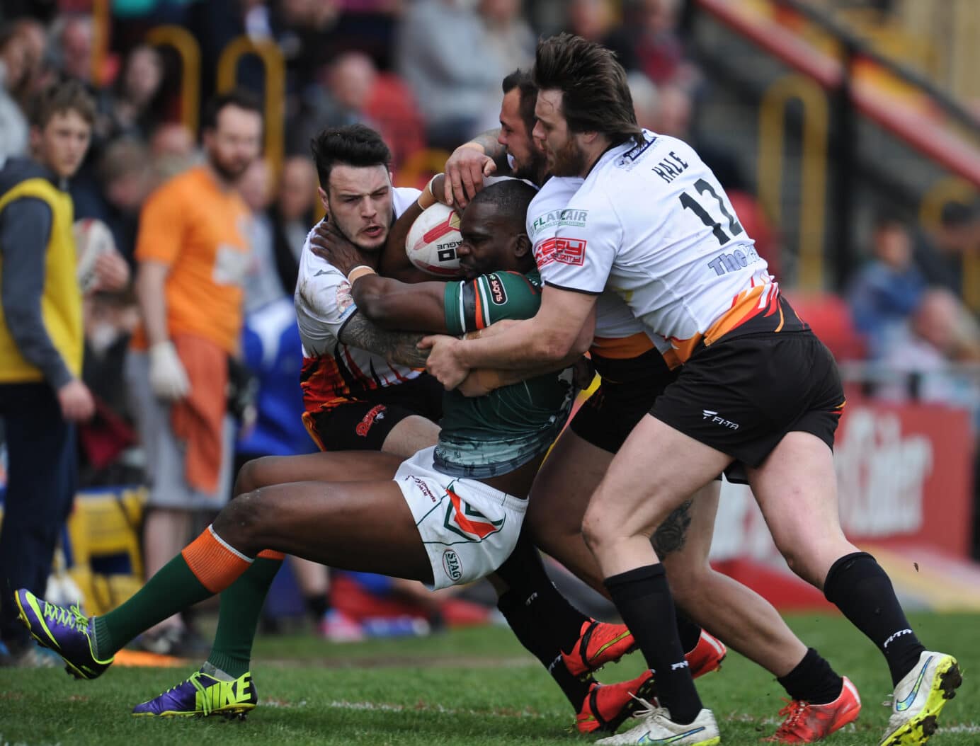 2015 - Dewsbury v Hunslet - Richie Barnett tackled